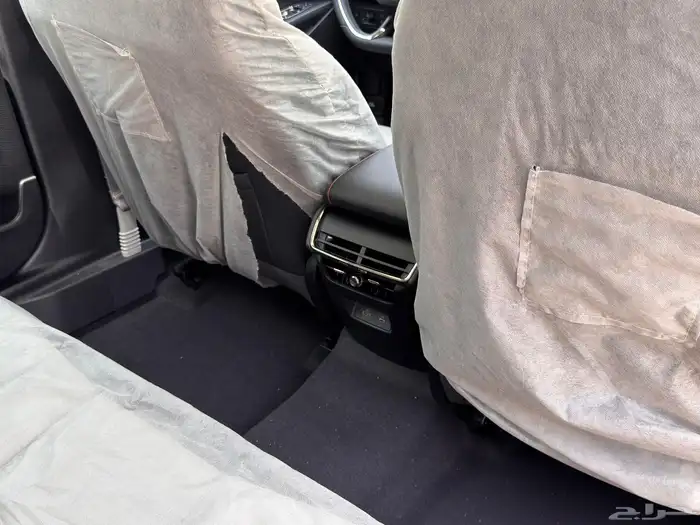 فورد تورس تيتانيوم لون اسود موديل 2025 توكيلات الجزيرة 6