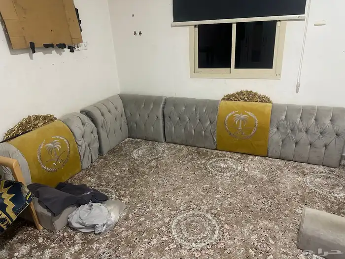 للبيع اثاث 0