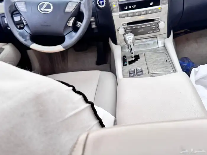 لكزس 2010 - LS 600hL هايبرد 10