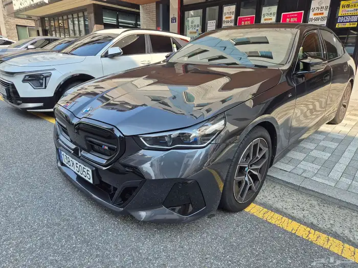 بي ام دبليو 520i M KIT 2024 1
