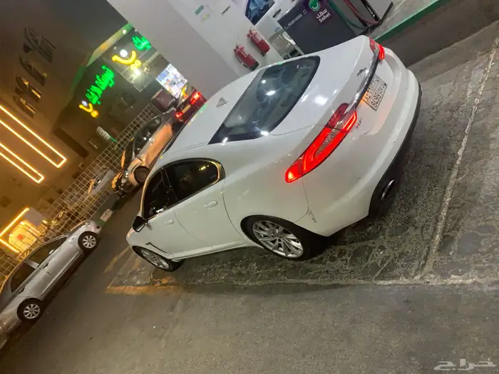 جاكوار Xf 6