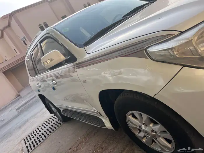 جيب لاندكروزر موديل 2008 11