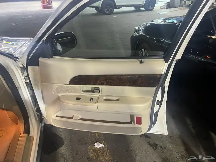 فورد جراند ماركيز 2008 على الشرط 12