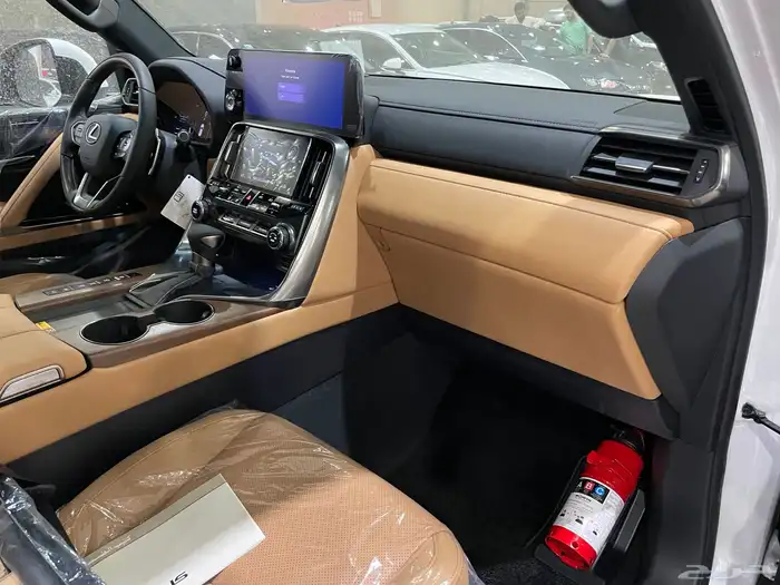 لكزس2025LX600BBخليجي داخلي جملي (بنزين)3.5L 14