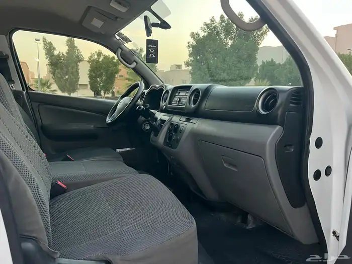 نيسان اورفان بضاعة باص 2020 ماشي 77 11