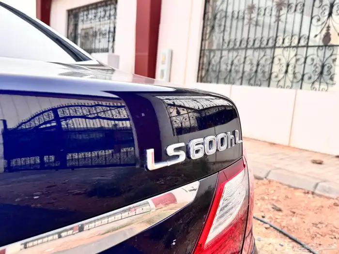 لكزس 2010 - LS 600hL هايبرد 18