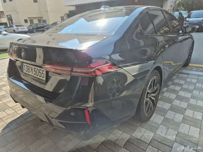 بي ام دبليو 520i M KIT 2024 4