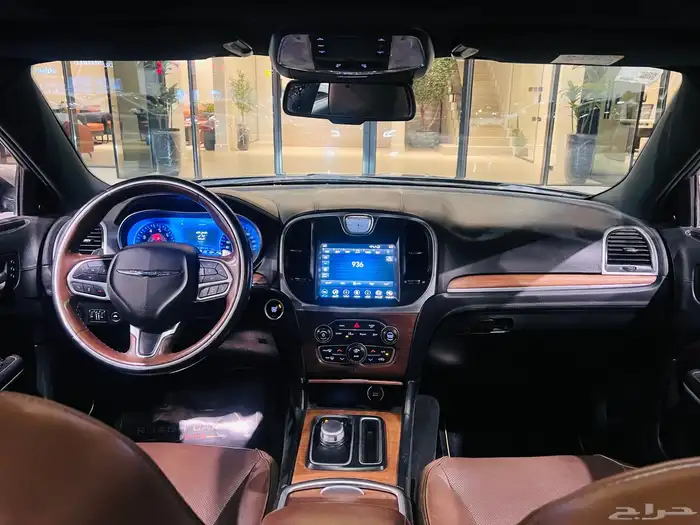 كرايزلر 2021 C300 V6 فل (بحالة ممتازة) 11