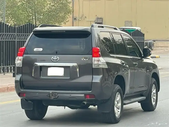 تويوتا برادو v6 2012 سعودي 3
