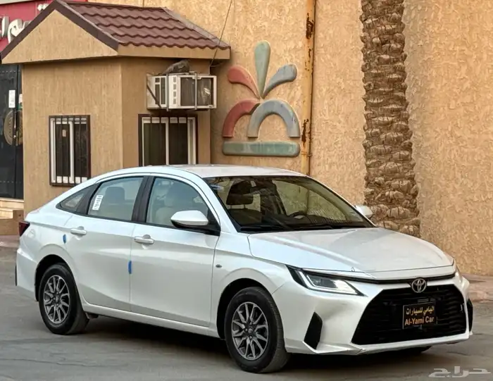 تويوتا يارس 2023 2