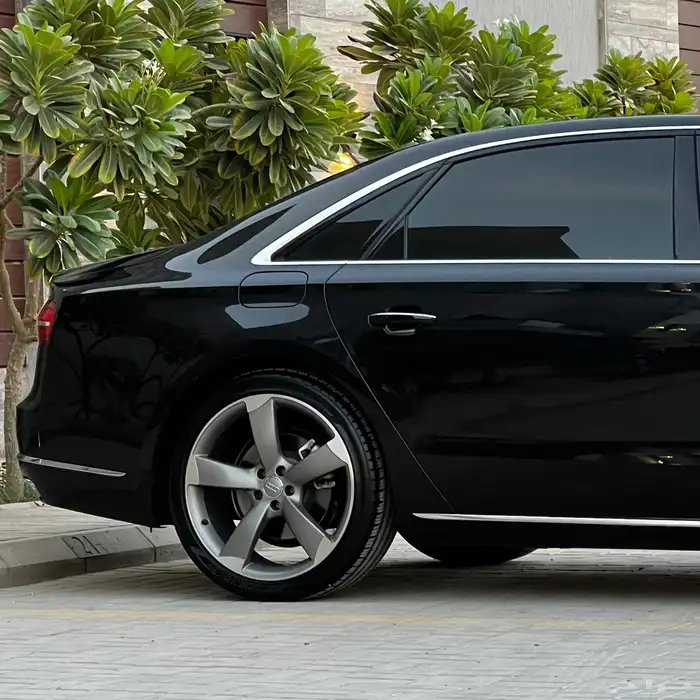 اودي A8 2015 فل كامل موتر مخزن ماشي 70 الف فقط شرط الفحص 9