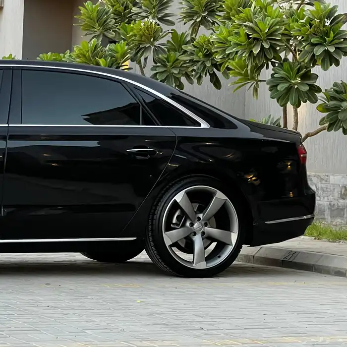 اودي A8 2015 فل كامل موتر مخزن ماشي 70 الف فقط شرط الفحص 6