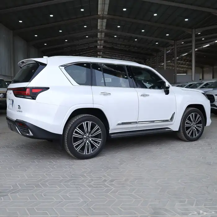 لكزس LX600 BB داخلية جملي الساير 2025 1