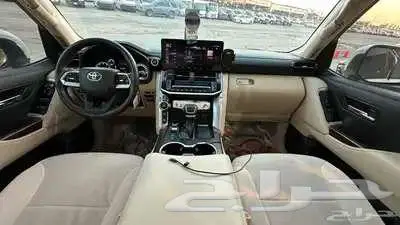 تويوتا لاندكروزر L4 GXR 2023 سعودي 5