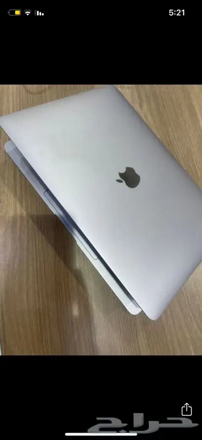 ماك بوك اير نظيف 0