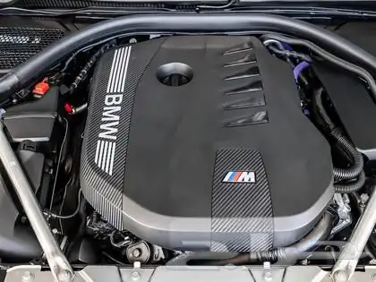 2025 BMW 4 Series M440i xDrive Coupe 8