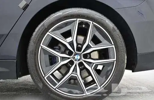 BMW 520I موديل 2024 استيراد كوريا 19