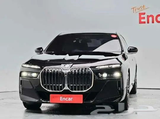 BMW 740i موديل 2023 1