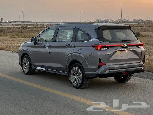 تويوتا فيلوز 2025 لون ابيض أو فضي كاش أو اقساط 6