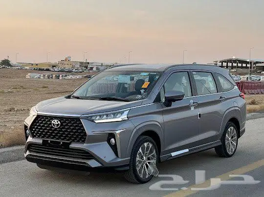 تويوتا فيلوز 2025 لون ابيض أو فضي كاش أو اقساط 7