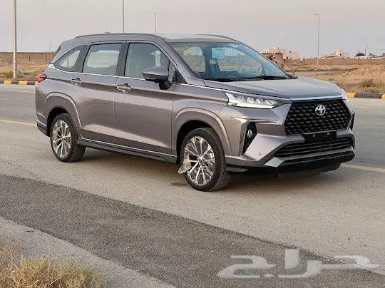 تويوتا فيلوز 2025 لون ابيض أو فضي كاش أو اقساط 4