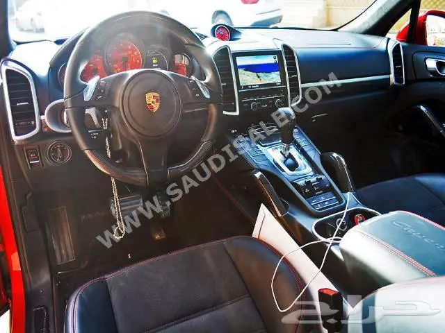 بورش كايين gts موديل 2014 فل كامل 4