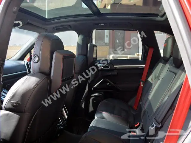 بورش كايين gts موديل 2014 فل كامل 5