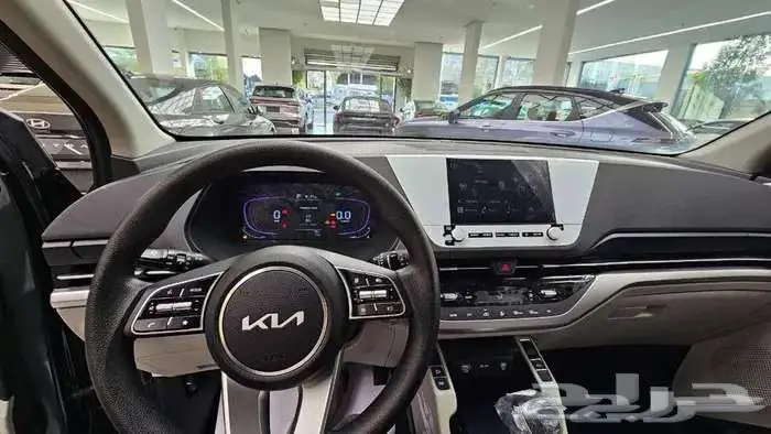 كيا كارينز نص فل 2025 وكيل الجبر كاش واقساط 4