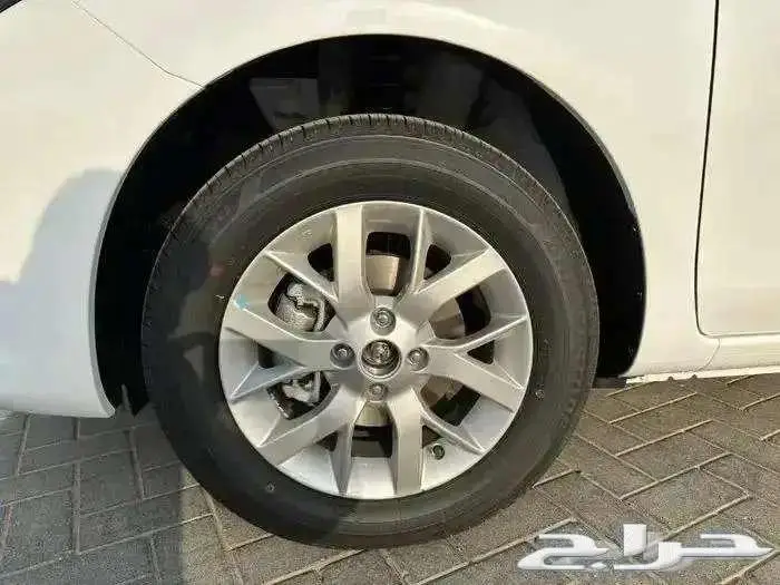نيسان صني موديل 2024 الشكل الجديد والقديم اقل سعر بالسوق 6