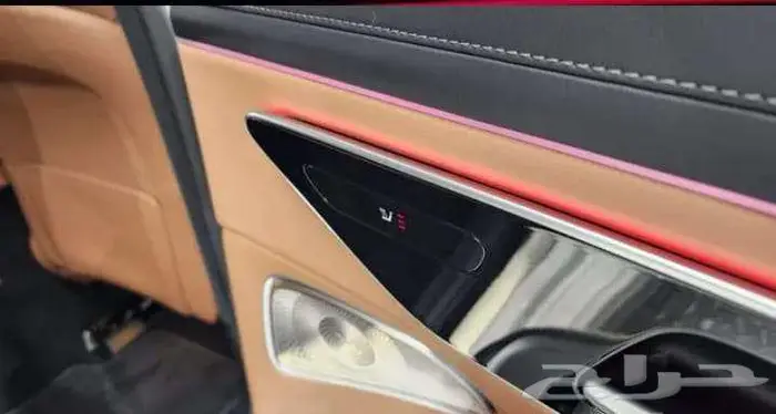 مرسيدس إي كلاس Mercedes E-Class 300 موديل 2025 AMG 8