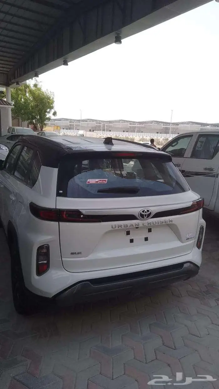 تويوتا اوربان كروز فئة GLX موديل 2025 2