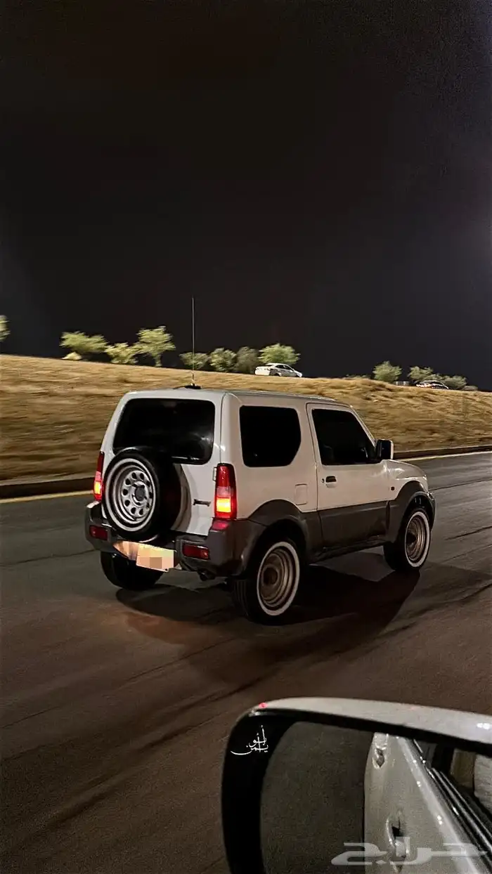 سزوكي جمني 4