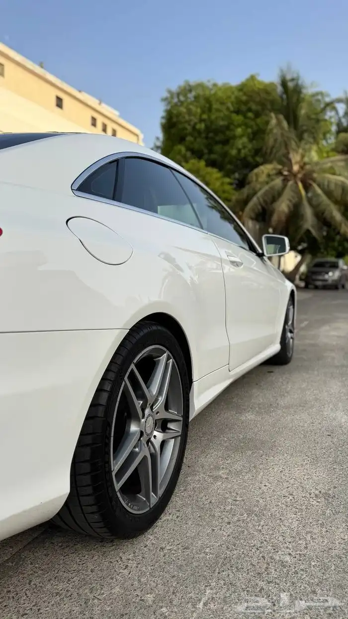 مرسيدس E400 كوبيه AMG Kit 2015 وارد الجفالي صيانه وكالة 3