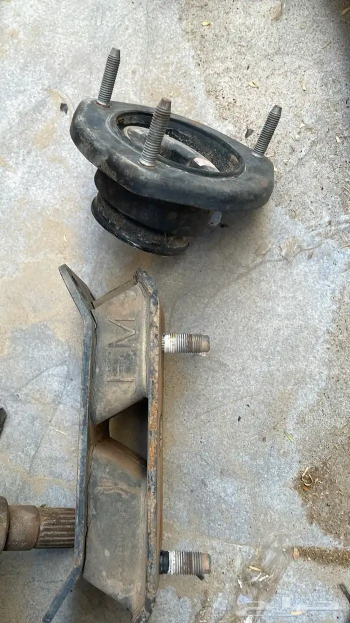 قطع غيار جديد مستعمل للبيع بالجمله 55