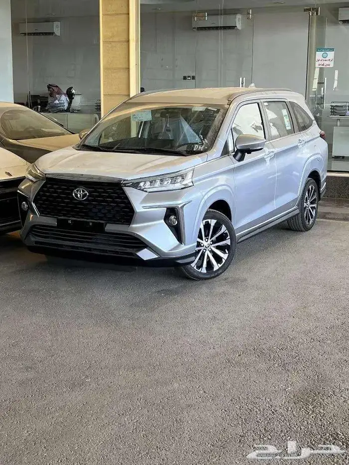 تويوتا فيلوز GLX بنزين سعودي 2025 متوفر لدى الحسن 0