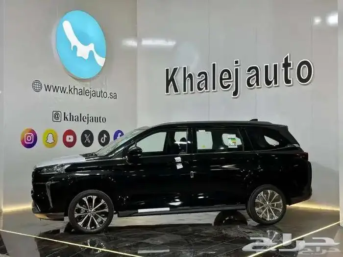 تويوتا فيلوز موديل 2025 (عرض الجزيره 1.90) 4