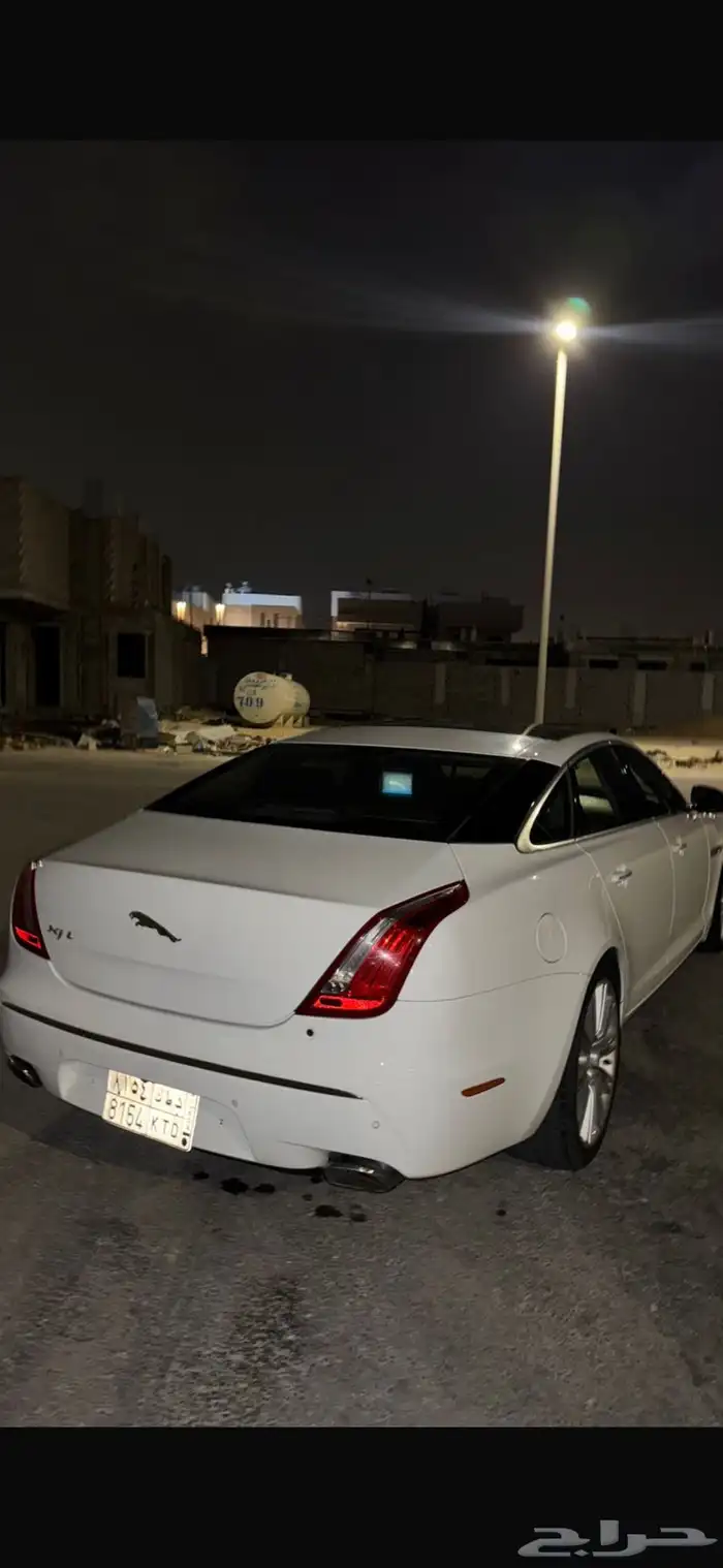 جاكوار فل كامل للبيع موديل 2011 4