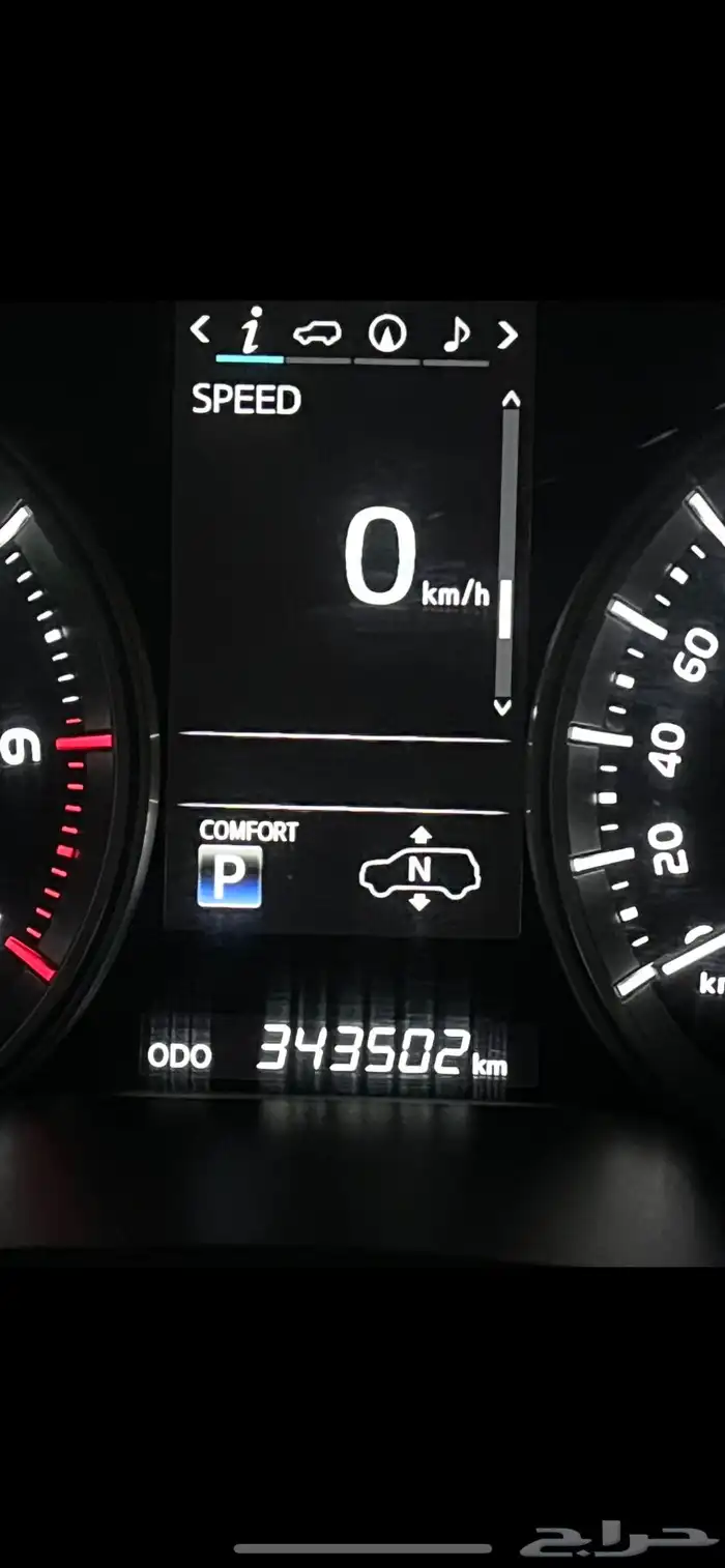للبيع لاندكروزر VXR-3 5.7موديل 2016 سعودي فل كامل 11