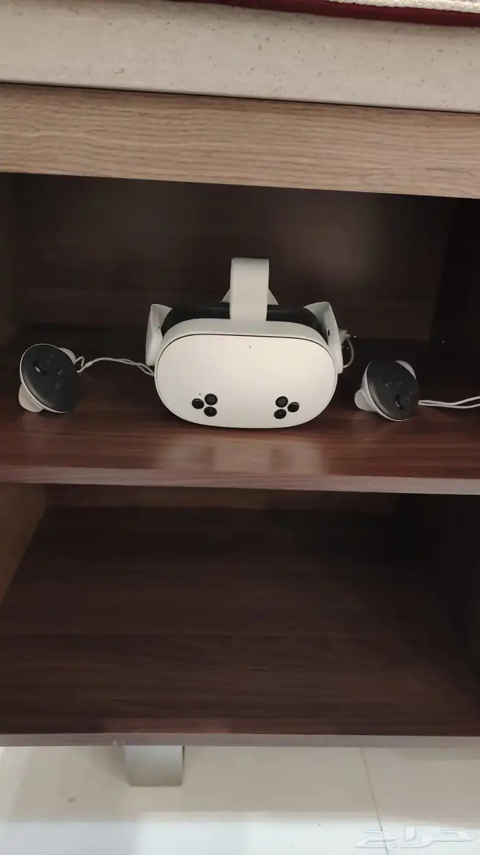 VR ب 0