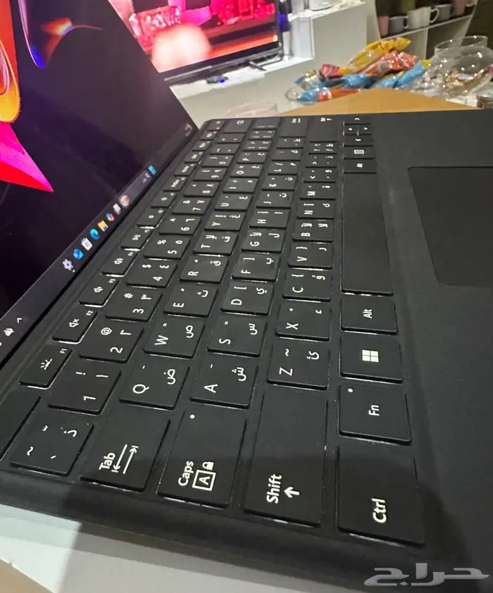 للبيع مايكروسوفت سيرفس pro8 اخو الجديد 12