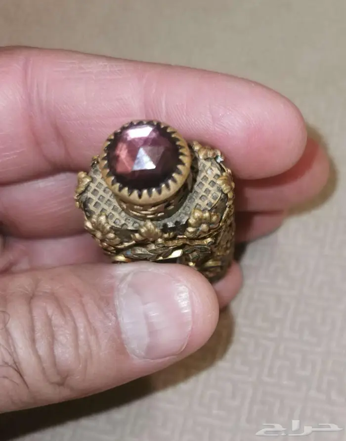 لهواة النوادر زجاجة عطر صغيرة تراثية نادرة وأصلية 17