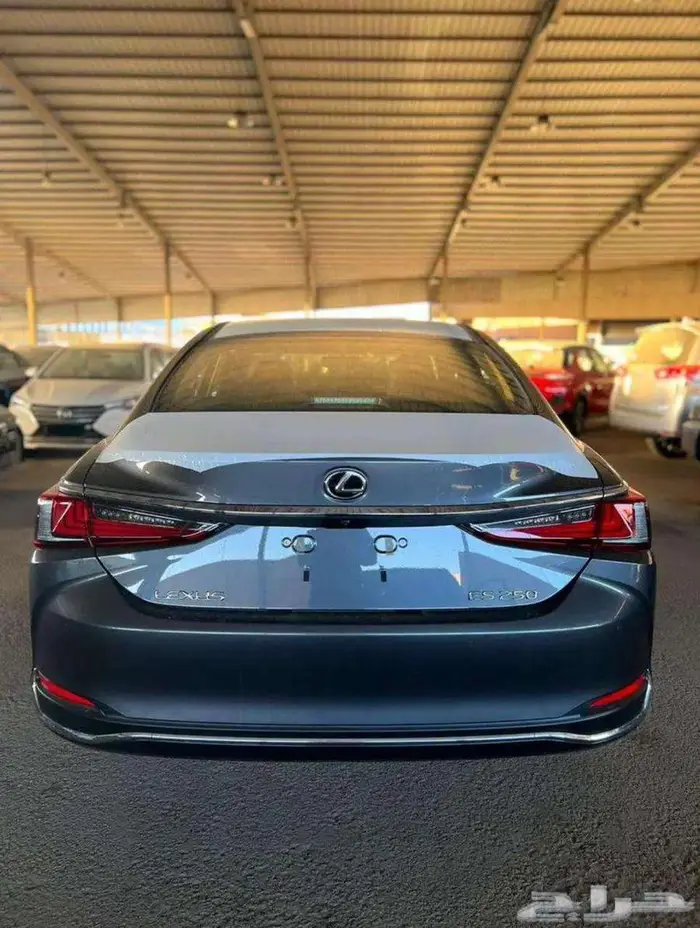 لكزس Es 250 بنزين 2025 6