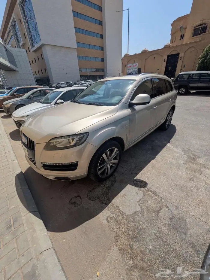 أودي Q7 2015 1