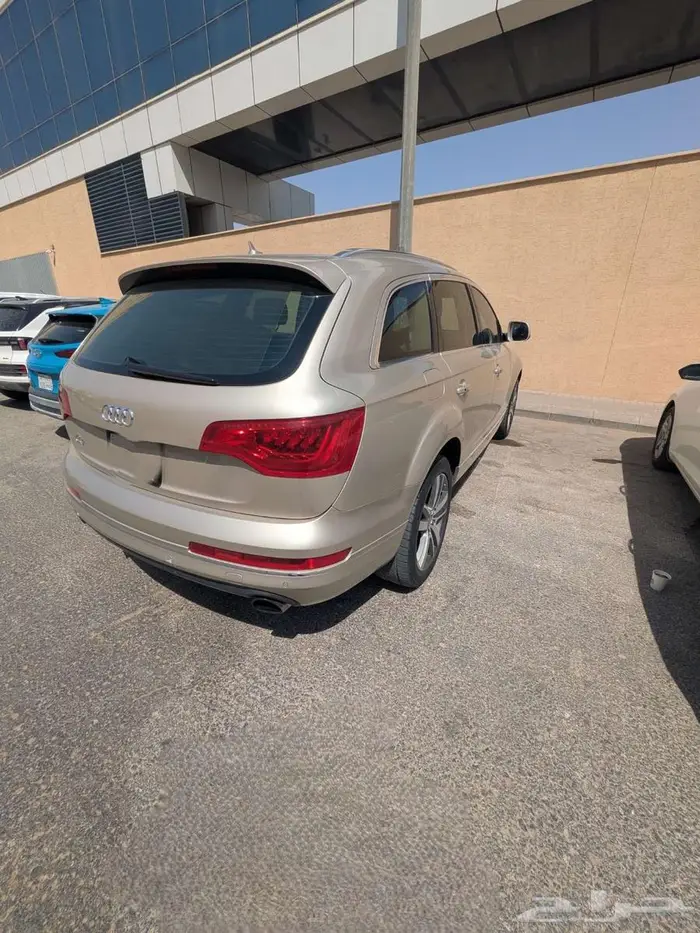 أودي Q7 2015 6