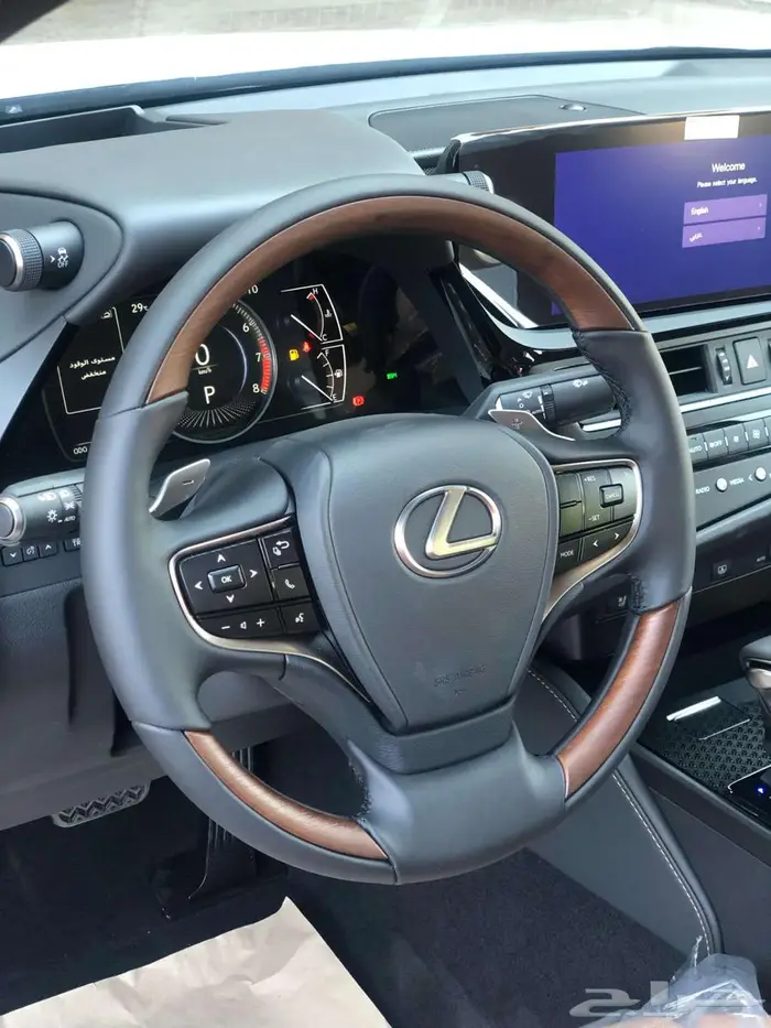 لكزس ES350 CC 2025 سعودي بنزين كل الألوان 14