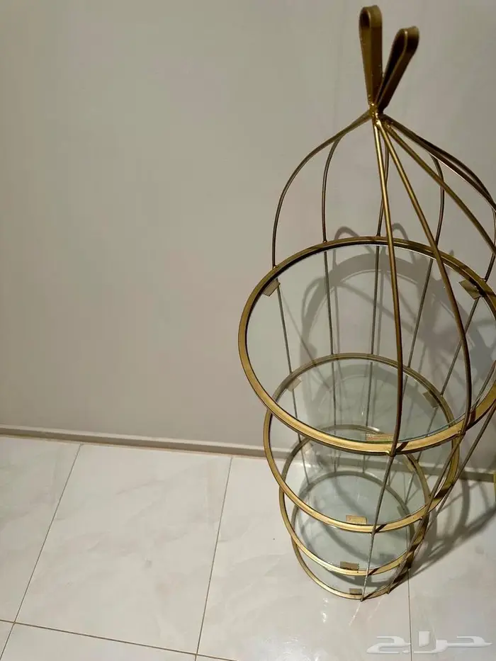 رفوف زجاجية مدخل ملكة للبيع 1