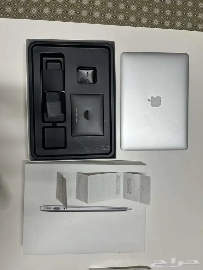 MacBook Air 13-inch (2017) - Model A1466 0
