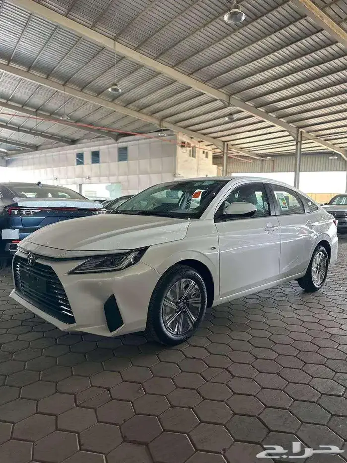 تويوتا يارس YX 1.3 بنزين 2026 13