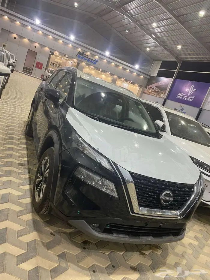 نيسان اكس تريل نص فل دبل 7 مقاعد 2025 7