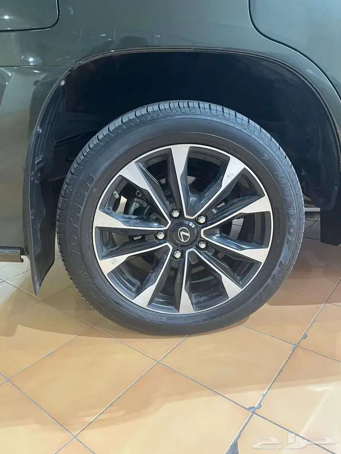 لكزس 570بلاك اديشن 2021 7